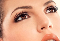 design de sobrancelha